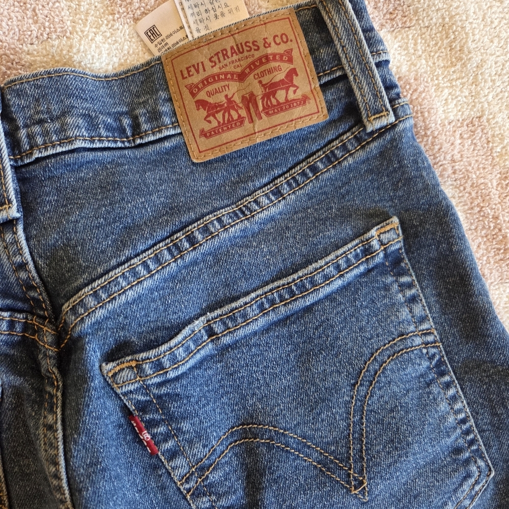 Levi's Ribcage Straight Ankle